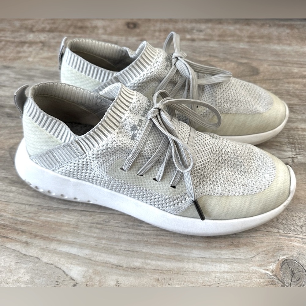 Peter Millar  Knit Sneakers in Light Gray